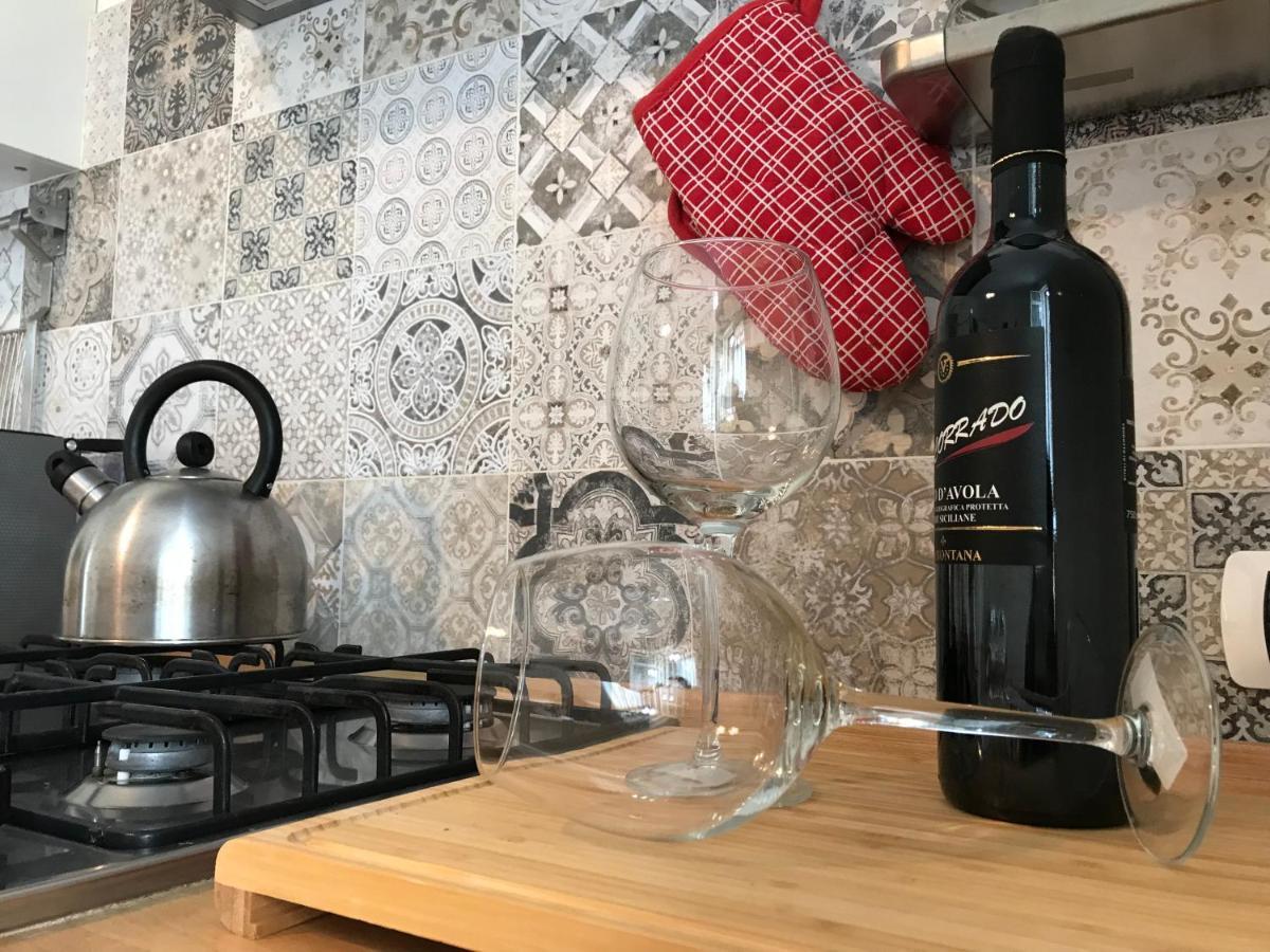 Casa Vacanze Borgo Marinaro 아볼라 외부 사진